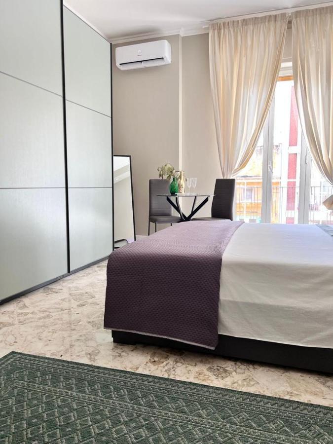 Visconti 90 Apartment Бари Екстериор снимка