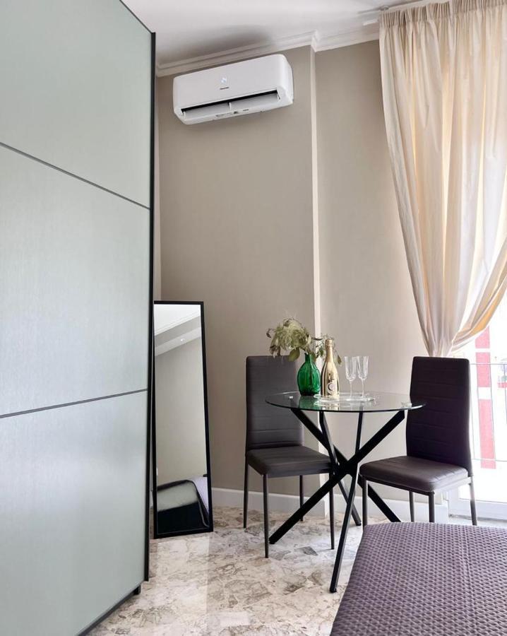 Visconti 90 Apartment Бари Екстериор снимка