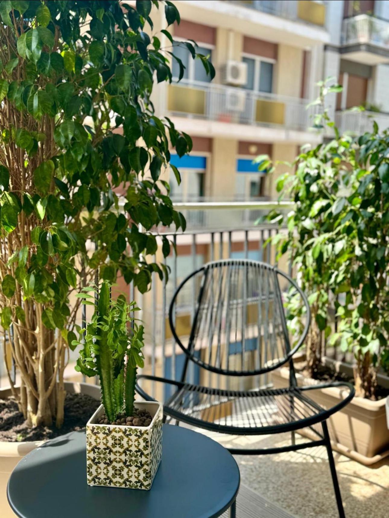 Visconti 90 Apartment Бари Екстериор снимка